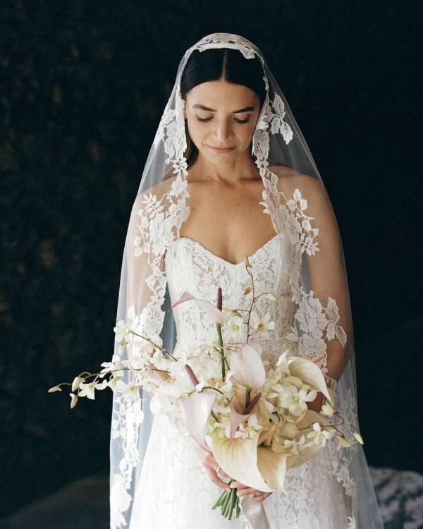 15 Best Bridal Stylists Around the World to Curate Your Dream Wedding Wardrobe