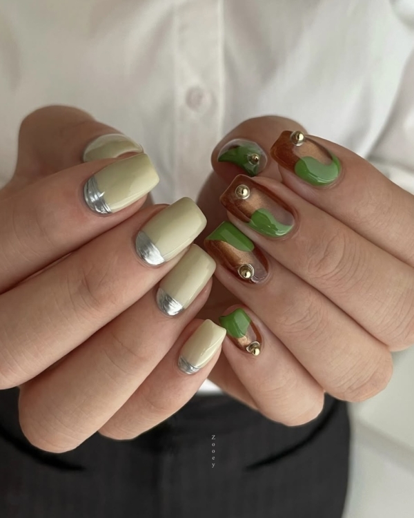 40 Trendy It-Girl Nail Designs to Inspire Your Next Appointment