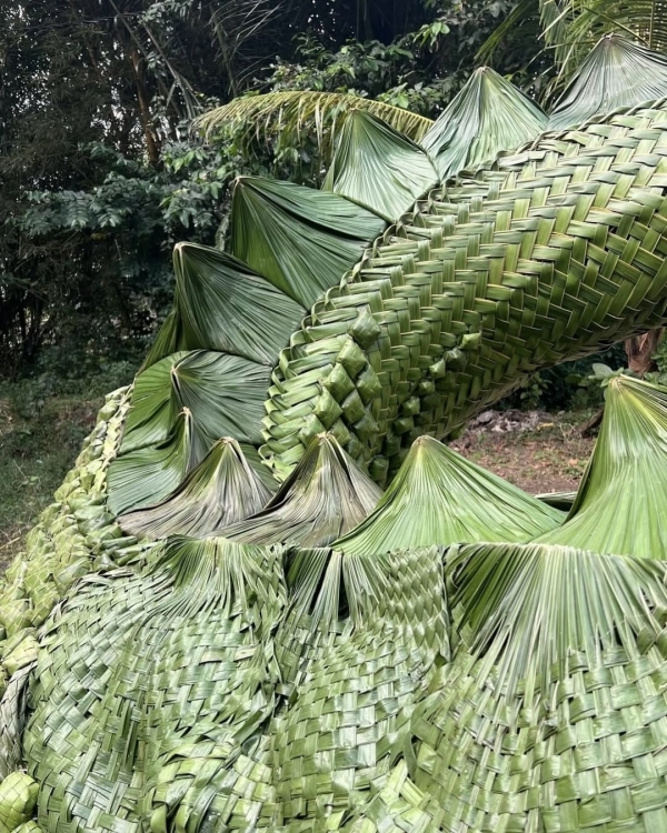 Trend: Woven Grass Arrangements