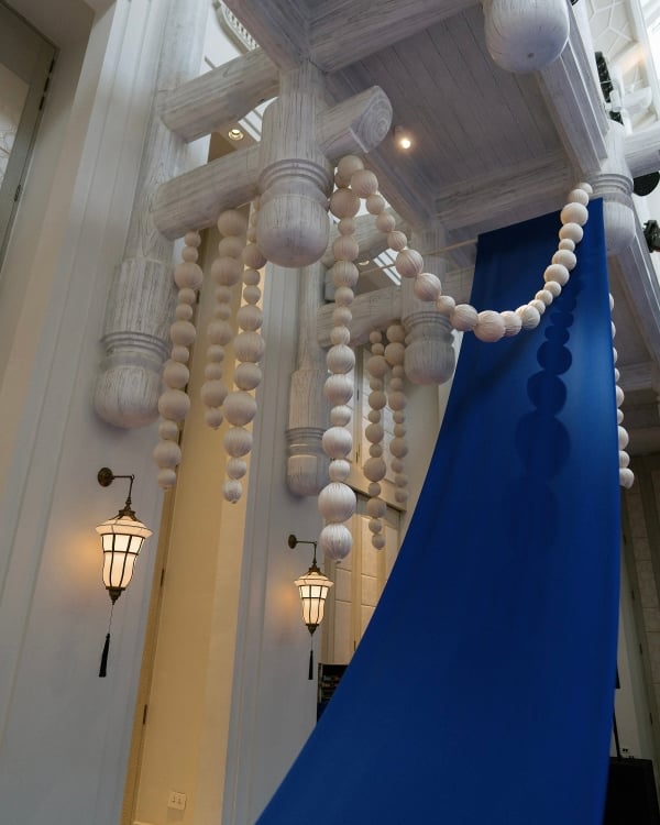 An Avant-Garde Vietnamese Beach Wedding Splashed in Bold Blue