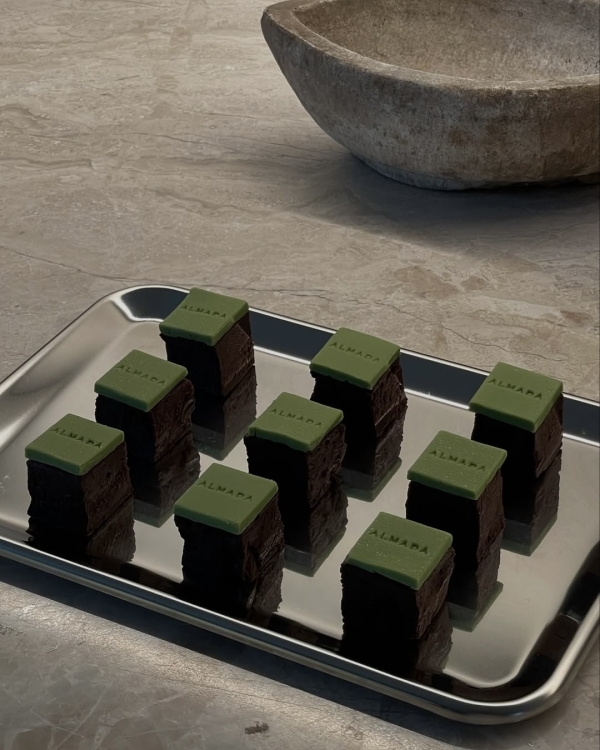 25 Stylish Monogrammed Food Ideas for a Personalized Touch