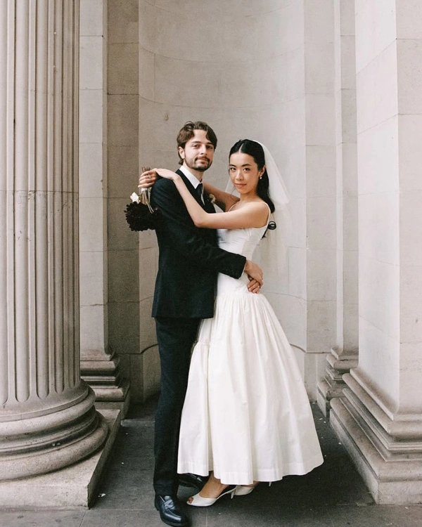 100 Songs to Walk Down the Aisle — photo 1