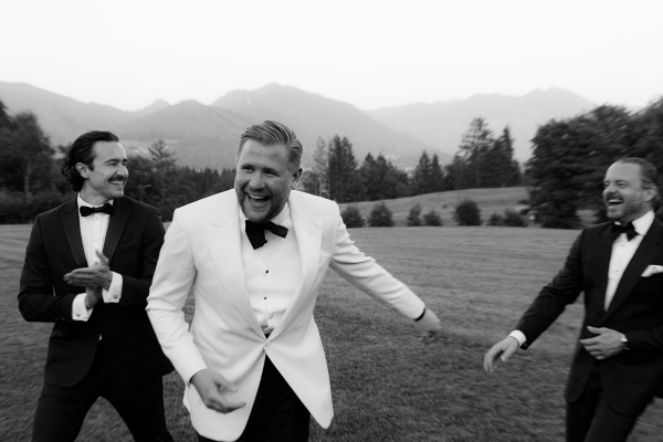 Photographers Sam & Larissa