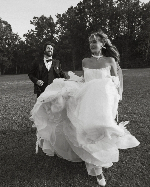 Why Nature Is the Best Backdrop for Your Wedding Photos — photo 1