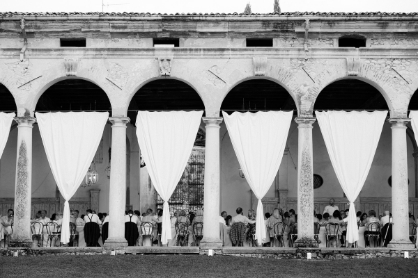 Photographers Sam & Larissa