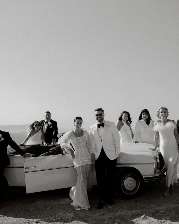 How to Achieve Stunning Wedding Group Photos Without Wasting Cocktail Hour