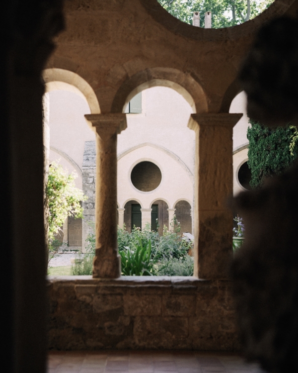 Influencer Xiayan Guo's Cinematic Abbey Wedding in Southern France