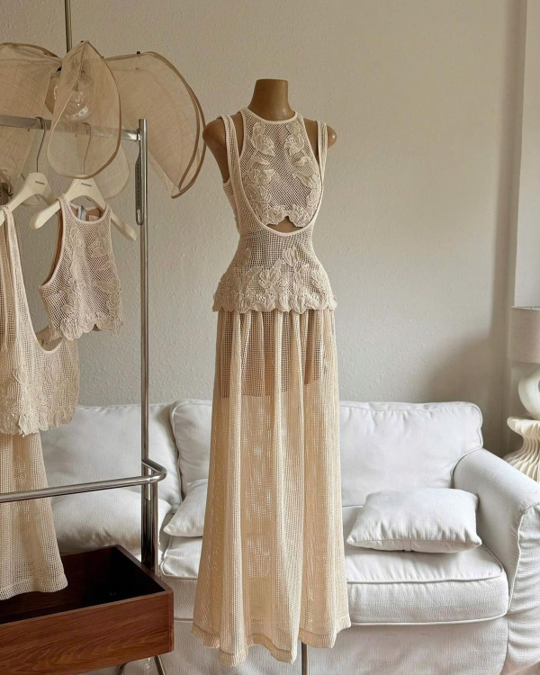 Wedding Dress Fittings 101: What to Expect at Your First, Second & Final Appointment