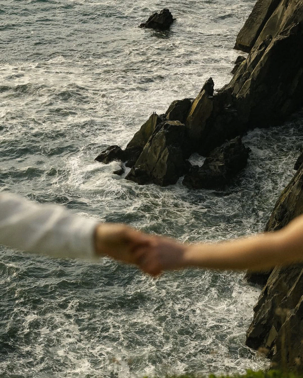 Why Nature Is the Best Backdrop for Your Wedding Photos — photo 2