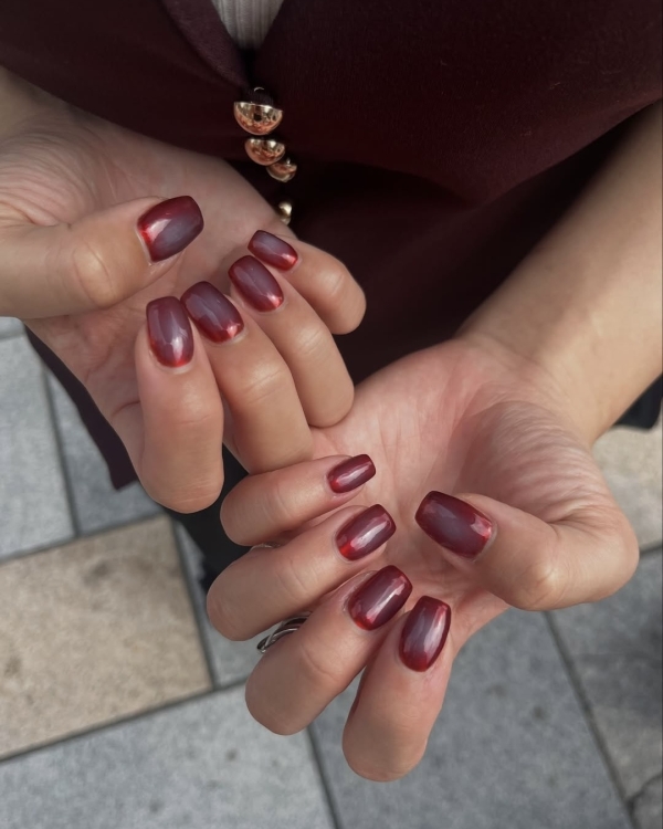 40 Trendy It-Girl Nail Designs to Inspire Your Next Appointment