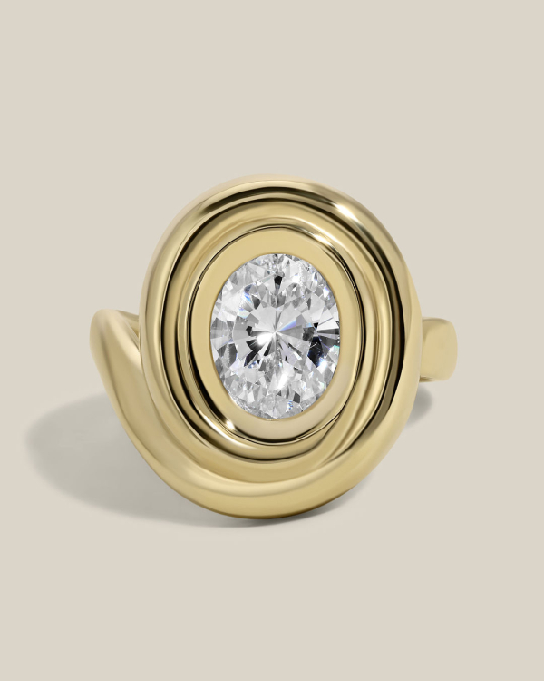 Engagement Ring Care: 8 Expert Tips to Keep Your Diamond Sparkling