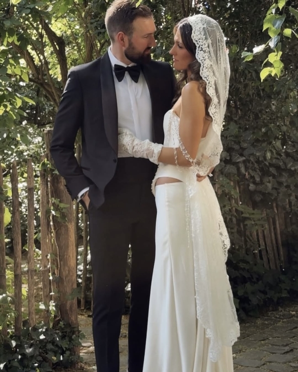 15 Best Bridal Stylists Around the World to Curate Your Dream Wedding Wardrobe