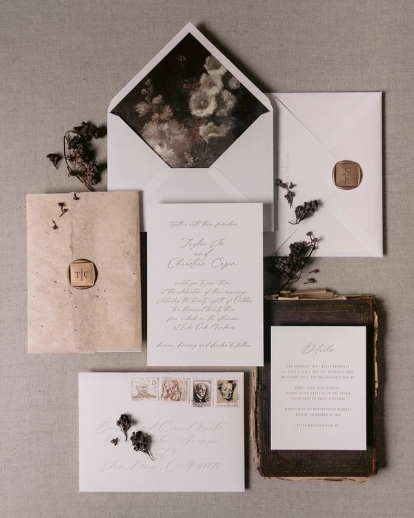 40 Wax Seal Wedding Stationery Ideas — photo 2