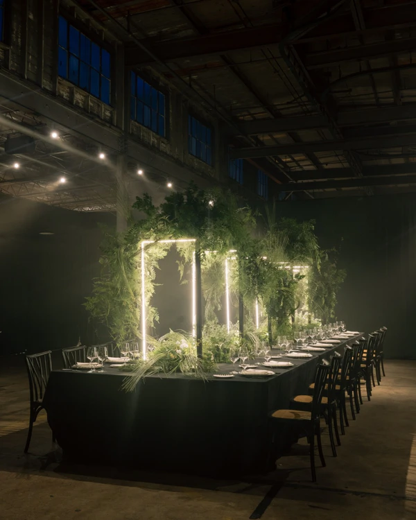 <a href="https://www.instagram.com/julianleaver/p/DXPV1CkFEaY/">Julian Leaver Events</a>, Photography: <a href="https://www.instagram.com/erickelley/">Eric Kelley</a>