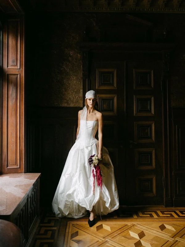 <a href="https://www.instagram.com/p/DRp7269DF33/?img_index=8" target="_blank">Photography: Yolanta Birkhane</a>
