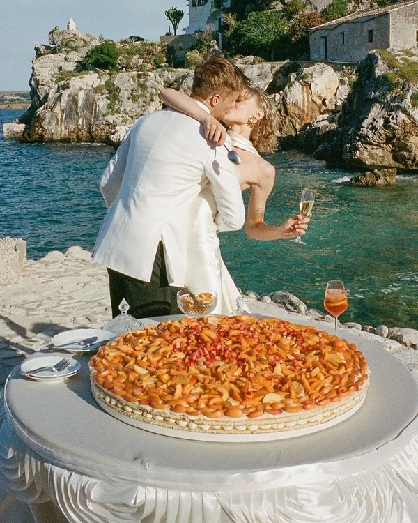 How to Handle Last-Minute Wedding Expenses Without Blowing Your Budget