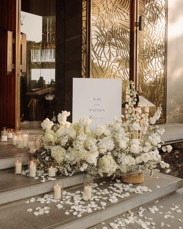 A Dreamy Seaside Wedding in Thailand