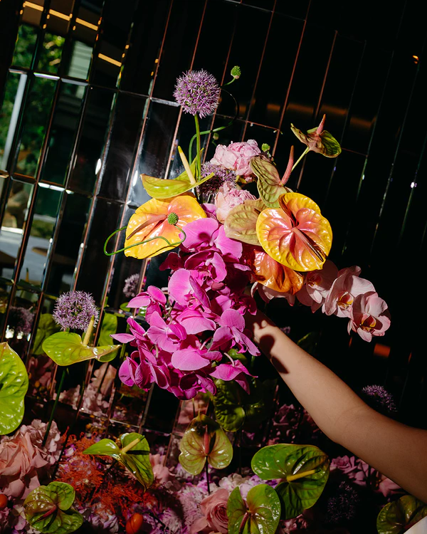 Behind the Scenes: The Flowerslinger
