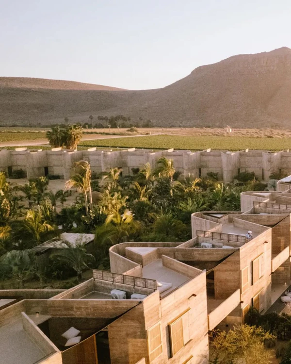 <span style="text-decoration: underline;"><a href="https://www.instagram.com/paraderohotels/p/DHEy5gkyBBK/">Paradero Todos Santos</a></span>