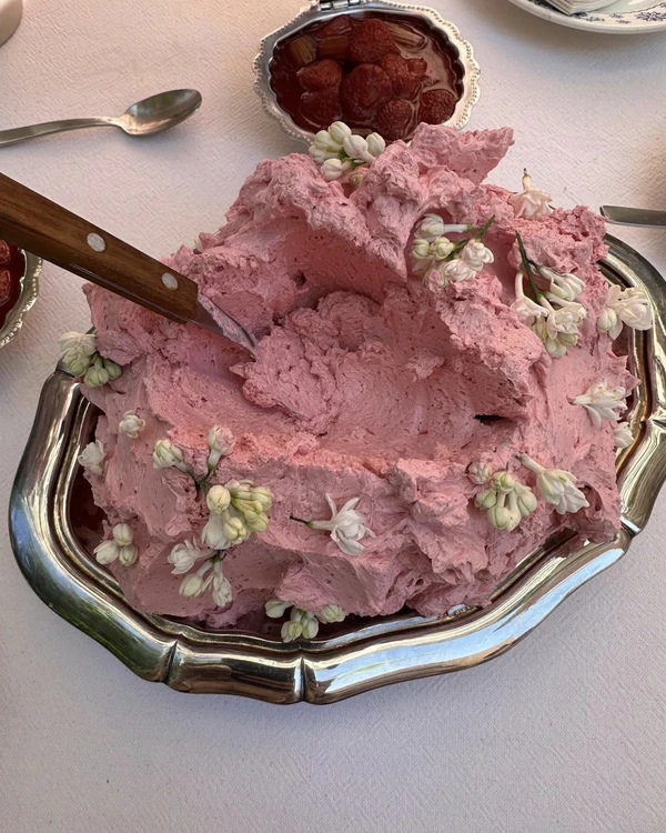 Pink Wedding Cakes & Desserts