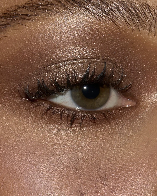 The Top Wedding Beauty Trends for 2025 According to Pinterest