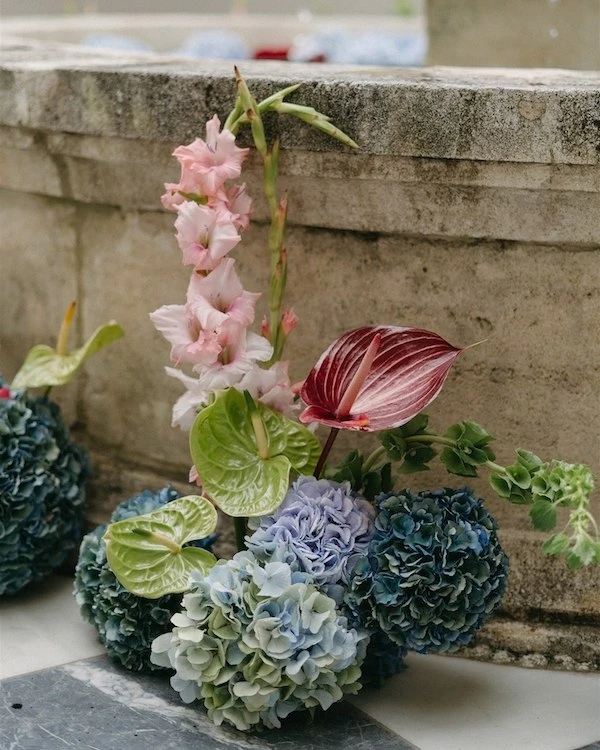 A Dreamy Château Wedding in France's Bordeaux Countryside
