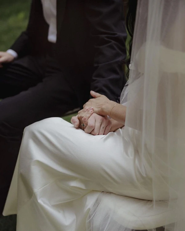 How to Choose The Right Photographer for Your Intimate Wedding?