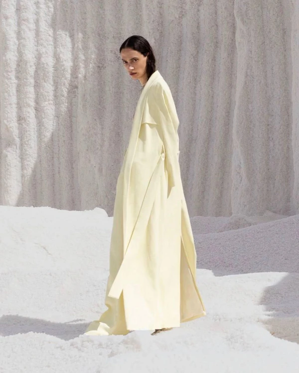 What to Wear to a Bridal Shower in Winter — photo 1