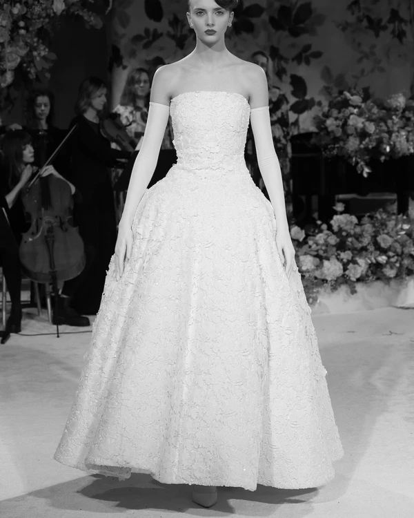 The Chicest Trends from the Spring '25 Bridal Collections