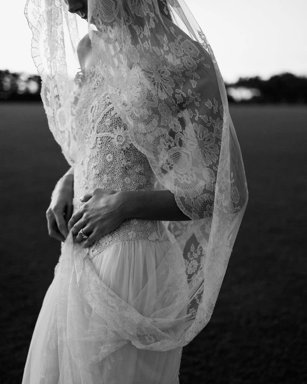 <a href="https://www.instagram.com/p/DUJQUcQjx6p/?img_index=1" target="_blank">Photography: Gypsy Lemon</a>