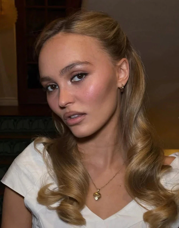 30 Chic Half-Up, Half-Down Wedding Hairstyle Ideas