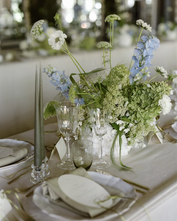 A Romantic Wedding at a Timeless English Countryside Estate