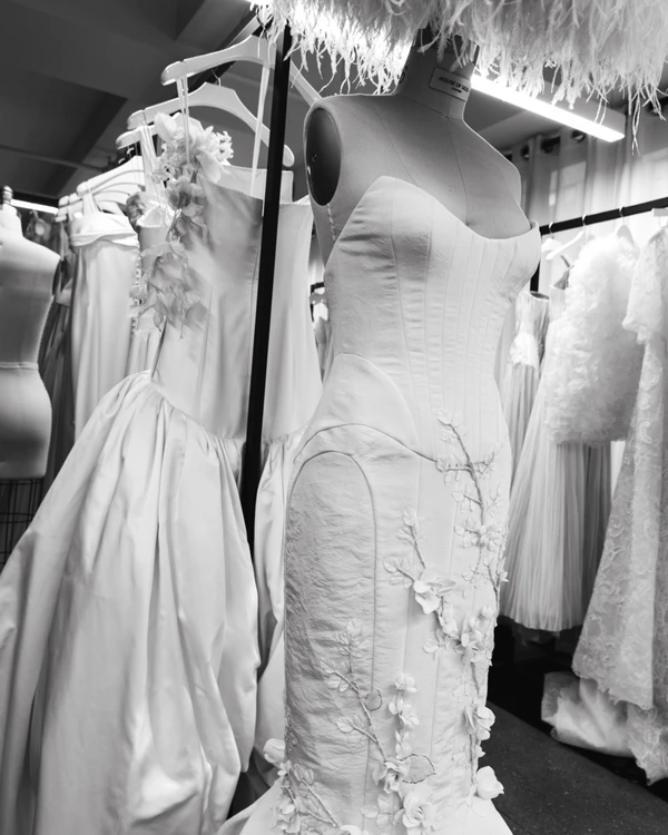 The Bridal Fashion Cheat Sheet: Decoding What Couture, Made-to-Order, Vintage & More Really Means — photo 2