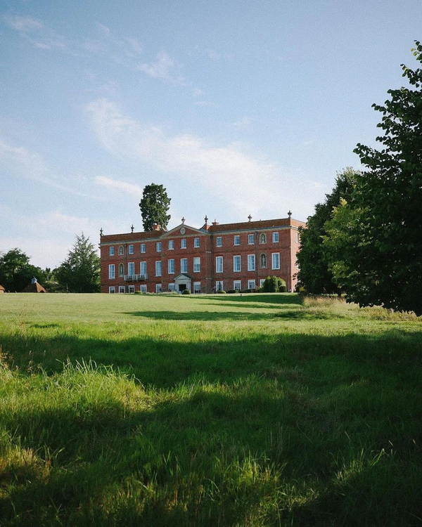 12 Dreamy English Countryside Hotels for Honeymooners