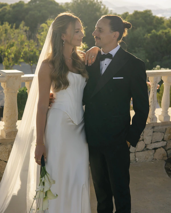 A Modern Coastal Wedding with a Mocha Altar in Altea, Spain