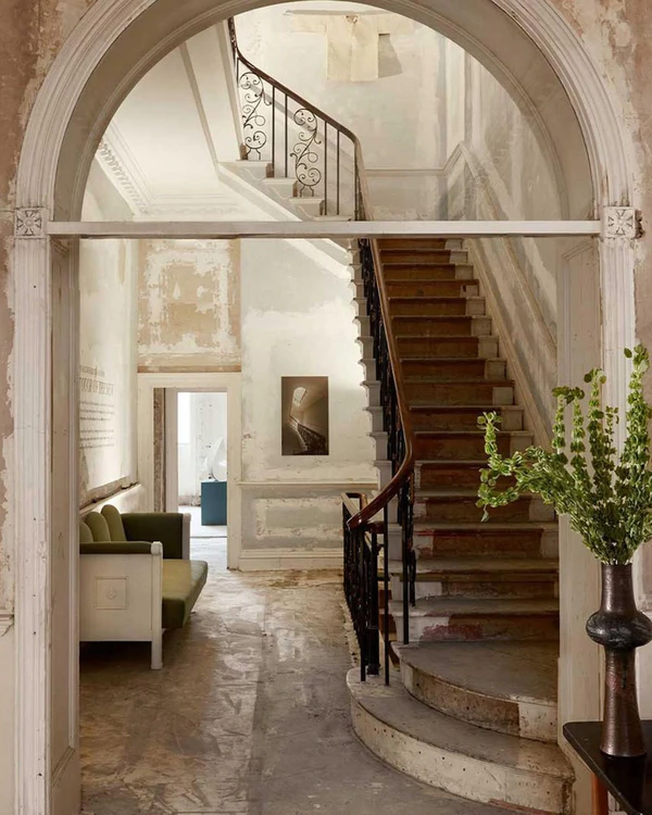 <em><span><a href="https://www.instagram.com/14cavendish/p/CLXq6GMrRFB/" target="_blank" rel="noopener noreferrer">14 Cavendish</a></span>, Photography:<span> </span><span><a href="https://www.instagram.com/asaliffner/" target="_blank" rel="noopener noreferrer">Åsa Liffner</a></span></em>