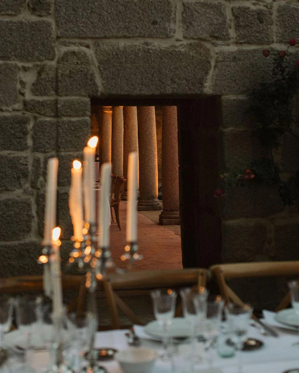 Should You Plan a Weekday Wedding?