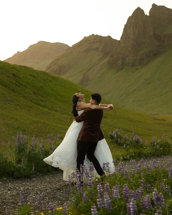 Photography: <a href="https://www.instagram.com/p/DMQdtRYp5sR/?img_index=3">Moments with Mae</a>