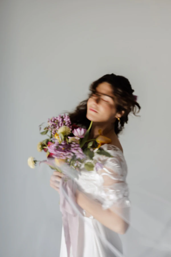 Unleashing Boldness: A Colorful Wedding Inspiration for Brides-to-Be — photo 3