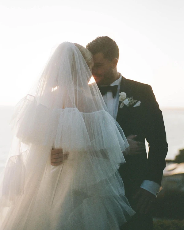 Summer Wedding: Pros & Cons