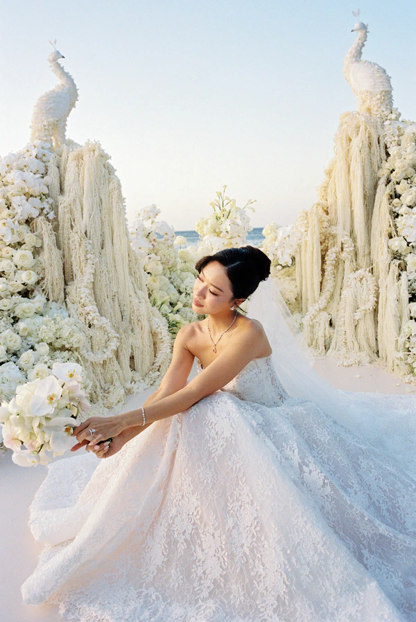A Sculptural Floral Fantasy at This Intimate Black-Tie Wedding in Phuket