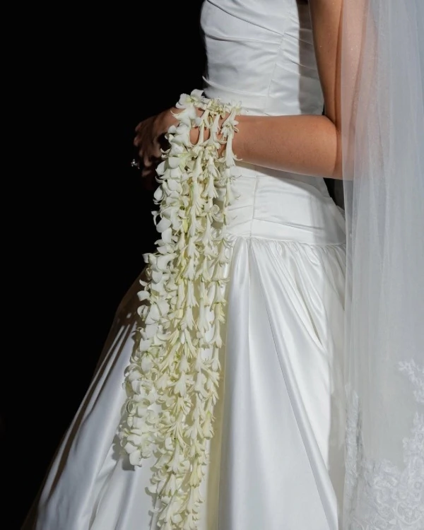 10 Flower Varieties Trending for 2025 Weddings