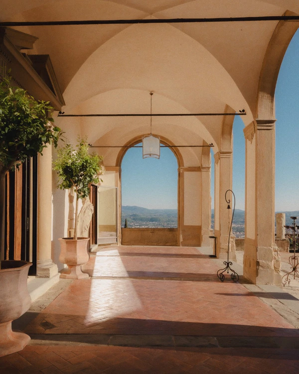 <a href="https://www.instagram.com/belmondvillasanmichele/p/DX3wWdfHH-N/?img_index=2">Villa San Michele</a>