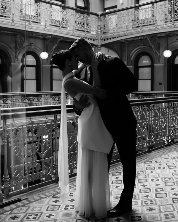 <a href="https://www.instagram.com/thebeekmanny/" target="_blank" rel="noopener">The Beekman Hotel</a><span style="color: rgb(0, 0, 0);"><span style="text-decoration: underline;"><a style="color: rgb(0, 0, 0); text-decoration: underline;" href="https://www.instagram.com/thebeekmanny/" target="_blank" rel="noopener"></a></span></span>, Photography: <a href="https://www.instagram.com/p/DX9egIaDp9M/?img_index=9">Kelesheva Victoria</a>