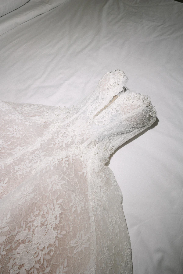 A Sculptural Floral Fantasy at This Intimate Black-Tie Wedding in Phuket