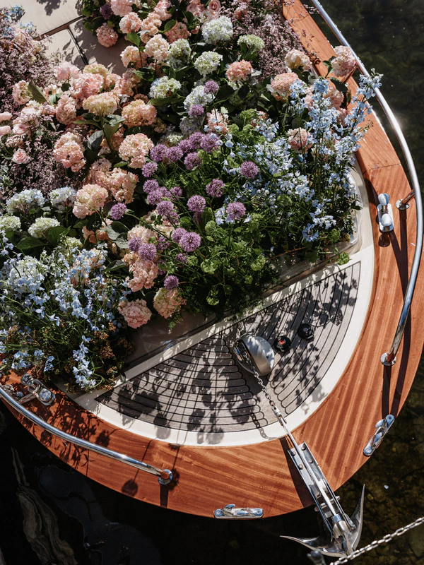Romantic Wedding Editorial on Lake Como