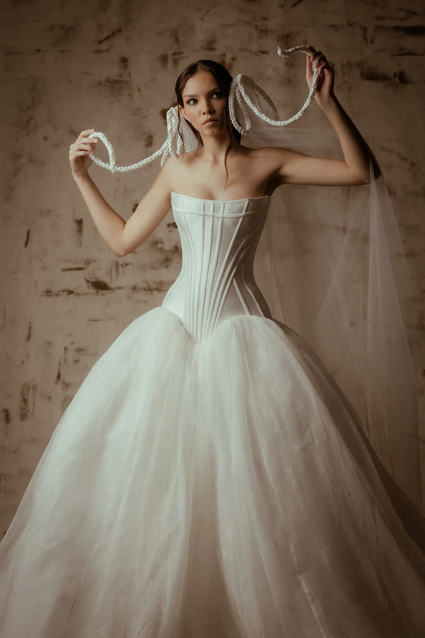 <a href="https://www.instagram.com/flourestudio/?hl=en">Floure</a>, Photography: <a href="https://www.instagram.com/madisonaycoth/?hl=en">Madison Aycoth</a>