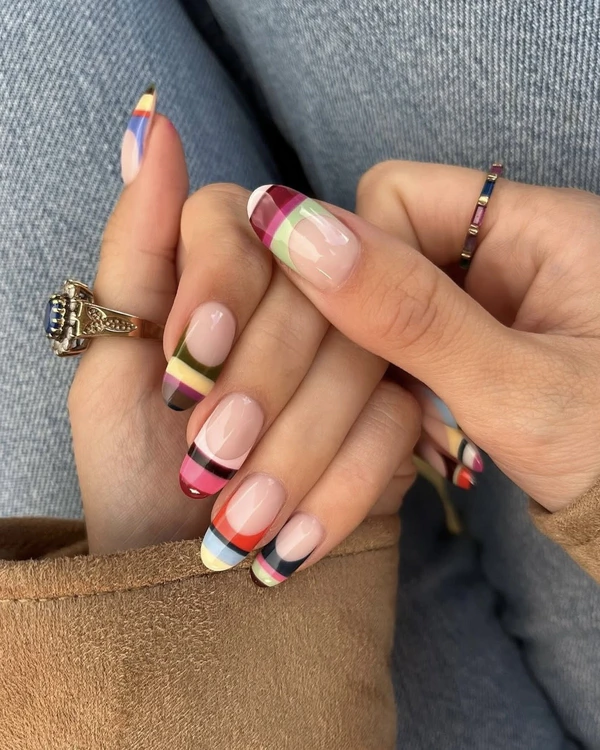<em><a href="https://www.instagram.com/p/DOeH2UliBGK/?img_index=1" target="_blank" rel="noopener noreferrer">Nails By Heather Errington</a></em>