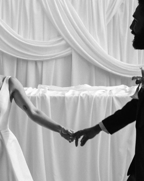 Photography: <a href="https://www.instagram.com/p/DZA6jDJs91W/">Nous Nous</a>