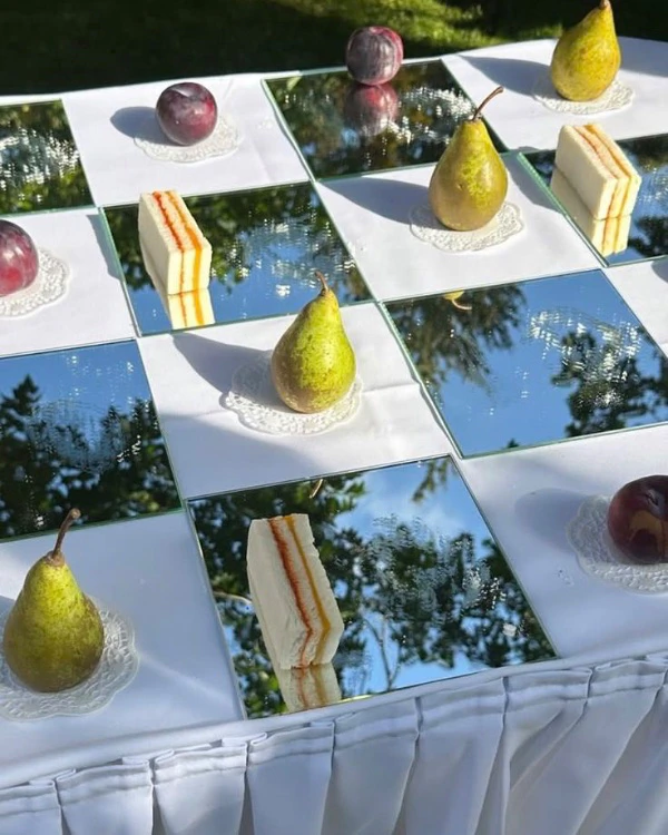 35 Chic Ideas to Style Your Wedding Dessert Tables